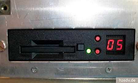 DNC800 Cybelec Steuerung, integrierter Floppy-Emulator